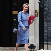 "Waa danbi weyn dad isku sinji ah Dan iska yeeshaan" Gudoomiye Aadan Madoobe. DAAWO