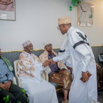 Madaxweyne Ku-xigeenka Somaliland oo Hoteellada Hargeysa Booqday, Shacabka Kala Qaybsaday Farxadda Ciidda