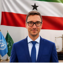 Khabiir Siyaasadda Afrika ah oo Ku Baaqay in Somaliland Loo Aqoonsado Dal Madax-bannaan