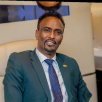 "Madaxwayne waxaan leenahay inta dhiman dhamaystirkeeda adigaa lagaa rabaa "Suldaan Siciid DAAWO