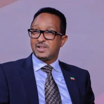 Cabdikariin Axmed Mooge: Dunidu Waxay Isha Ku Haysaa Sida Somaliland U Maareyn Doonto Aqoonsigeeda