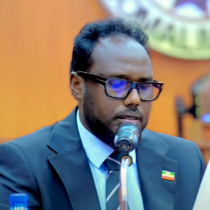 Dawladda Kenya qaab noocee ah ayey u soo dhaweysay madaxqaynaha Jsl. DAAWO