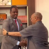 Dil Badheedha Ayu Aha" Dil ToogSho Ah Ayaa Laku Xukumay Ninki Dhawan Hargaysa Ku Dilay Ninka Kale DAAWO