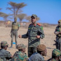 Wasiirka Arrimaha Gudaha Somaliland oo Dhalinyarada ugu Baaqay Inay Mudnaanta Siiyaan Ilaalinta Amniga