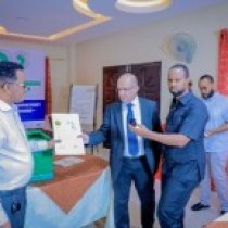 Dowladda Faransiiska oo maanta si rasmi ah Soomaaliya uga cafisay lacag dhan 145.6 Million oo dollar.