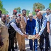 Madaxweynaha Dowladda Puntland Siciid abdullahi Deni ayaa dhisaya 4 Hay'addood.