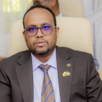 "Sida Madaxweyne Muuse Biixi u sheegay wasiirka, wuxuu yidhi hadii culays..." Wasiir hore Buuni DAAWO