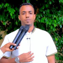 Madaxweyne Dastuurkii Waad Ku Tumatey Danyartii Waad Ku Tumatey ' Xisbiga Kaah Jawaab Kulul Bixiyey DAAWO