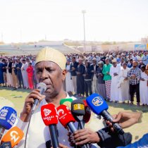 Madaxweyne Ku-xigeenka JSL oo Shacabka Hargeysa Kala Qayb-galay Salaadda Roob-Doonta