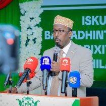 Wasiirka Madaxtooyada oo Faahfaahin Rasmi ah ka Bixiyay Safarka Weftiga Madaxweynaha JSL ee Dalka Qatar