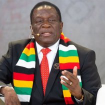 Madaxweynaha Zimbabwe oo ka Qaybgalay Bandhig Milatari oo Beijing ka dhacay.
