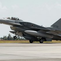 Taiwan Oo Heshey Labadii Ugu Horreeyay Ee F-16V Ee Maraykanku Sameeyay