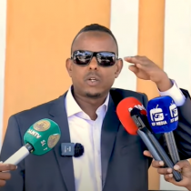 "Dhalinyaradda Soomaaliya ka socotay waa ay diideen in shirka la dhigo calanka ..." Agaasimaha Sonyo DAAWO