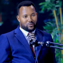 Wasiir Khadar oo ballan qaad cusub u sameeyay Warbaahinta DAAWO