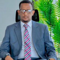 Xildhibaan Diir-qadhaadh oo Ku Baaqay in La Xakameeyo Xawaaraha Basaska Qaada Ardayda