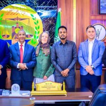 Wasiirka Maaliyadda Somaliland oo la kulmay Safiirka Denmark