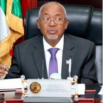 Aqoonyahan Dr. Maxamed Warsame Ducaale ayaa sheegay in Somaliland aanay cidna u daba fadhiisanayn danaheeda.