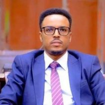 Xildhibaan Maxamed Khadar Daahir oo Bulshada Bali Mataan Ku Boorriyey Horumarinta Waxbarashada