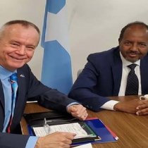 Former U.S. Ambassador Raises Alarm Over Somalia's Political Crisis and Fighting in South West State