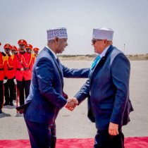 Madaxweynaha Ruushka oo hanjabaaddii Trump kadib sheegay inuu diyaar u yahay wadahadal